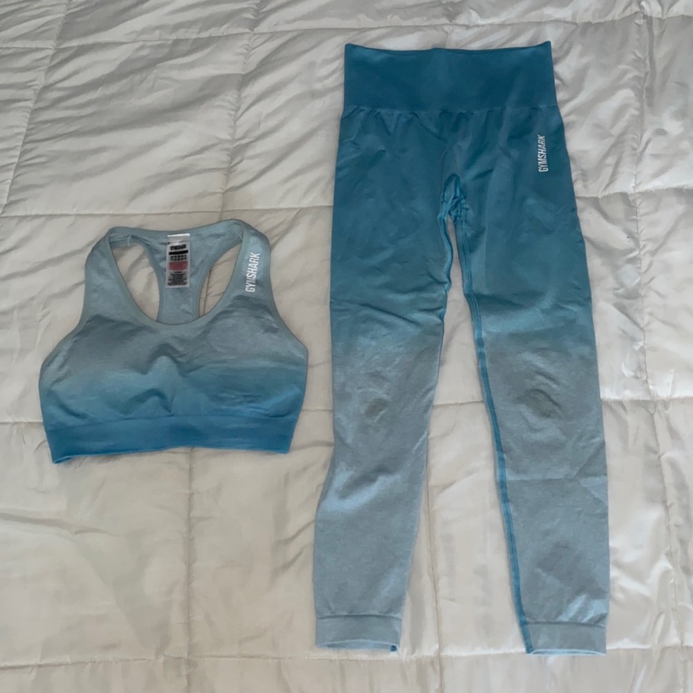 gymshark adapt ombré seamless sports bra & legging set-light blue mark